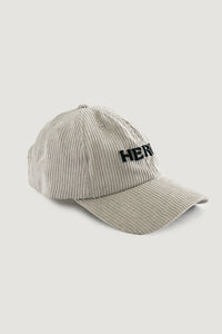 Boné Veludo Cotelê