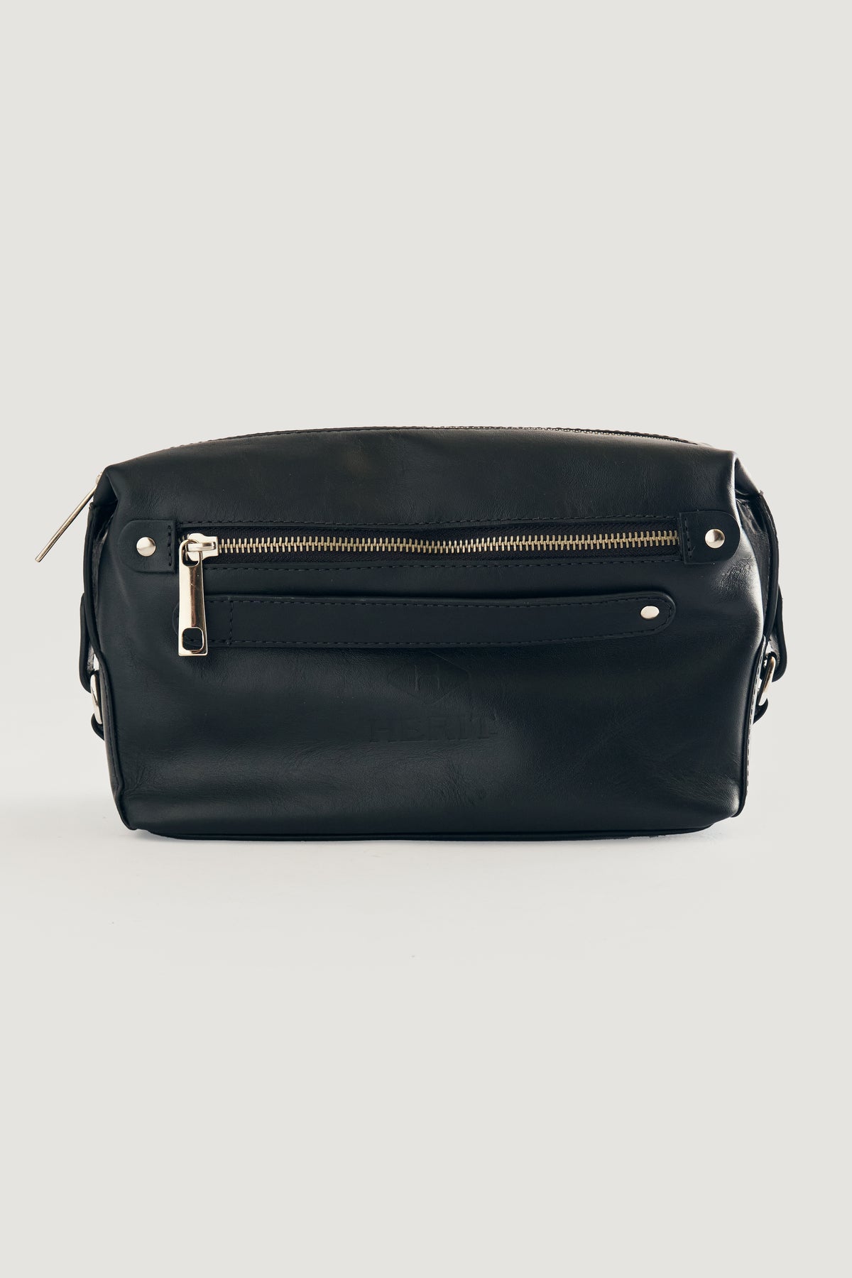 Necessaire Leather Bag